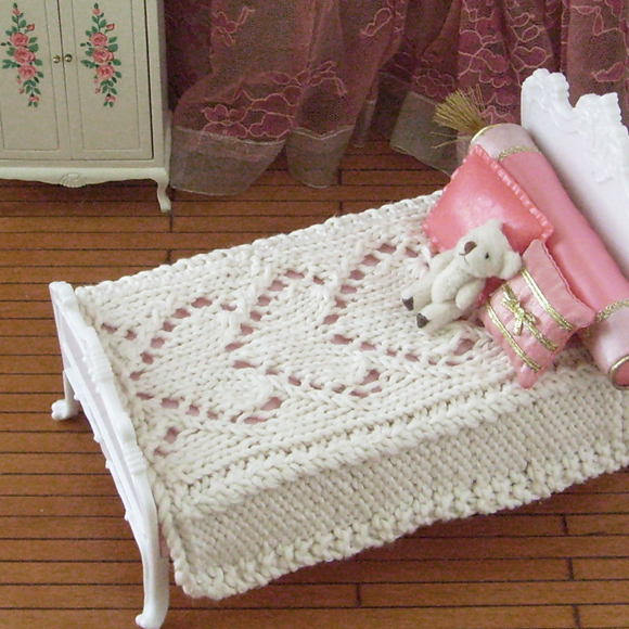 Be Mine knitted hearts bedspread